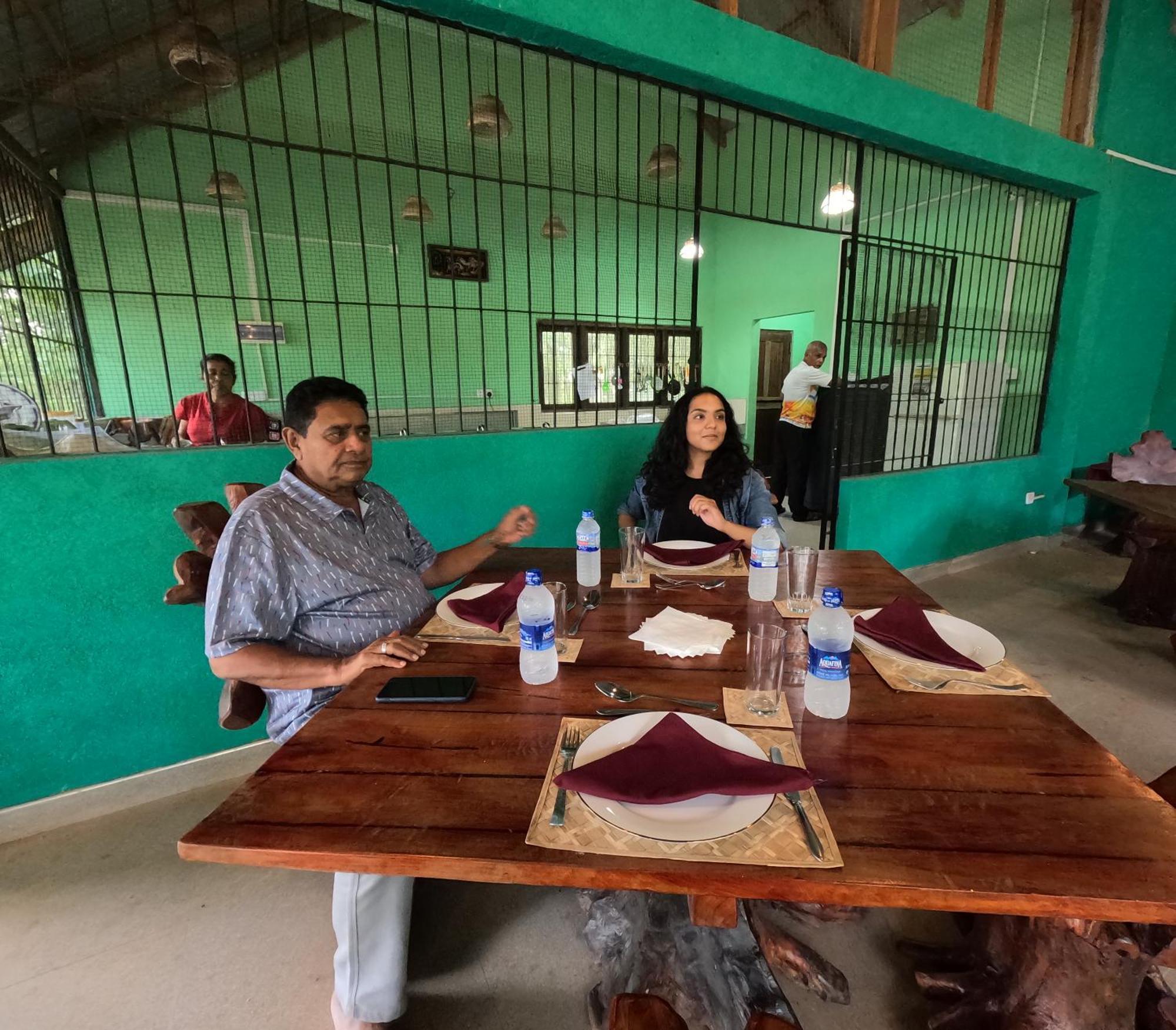 Spice Village Hotel & Restaurant 哈伯勒内 外观 照片