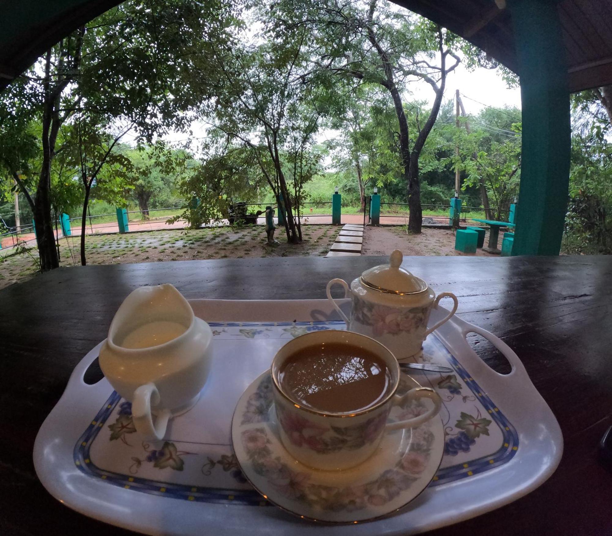 Spice Village Hotel & Restaurant 哈伯勒内 外观 照片