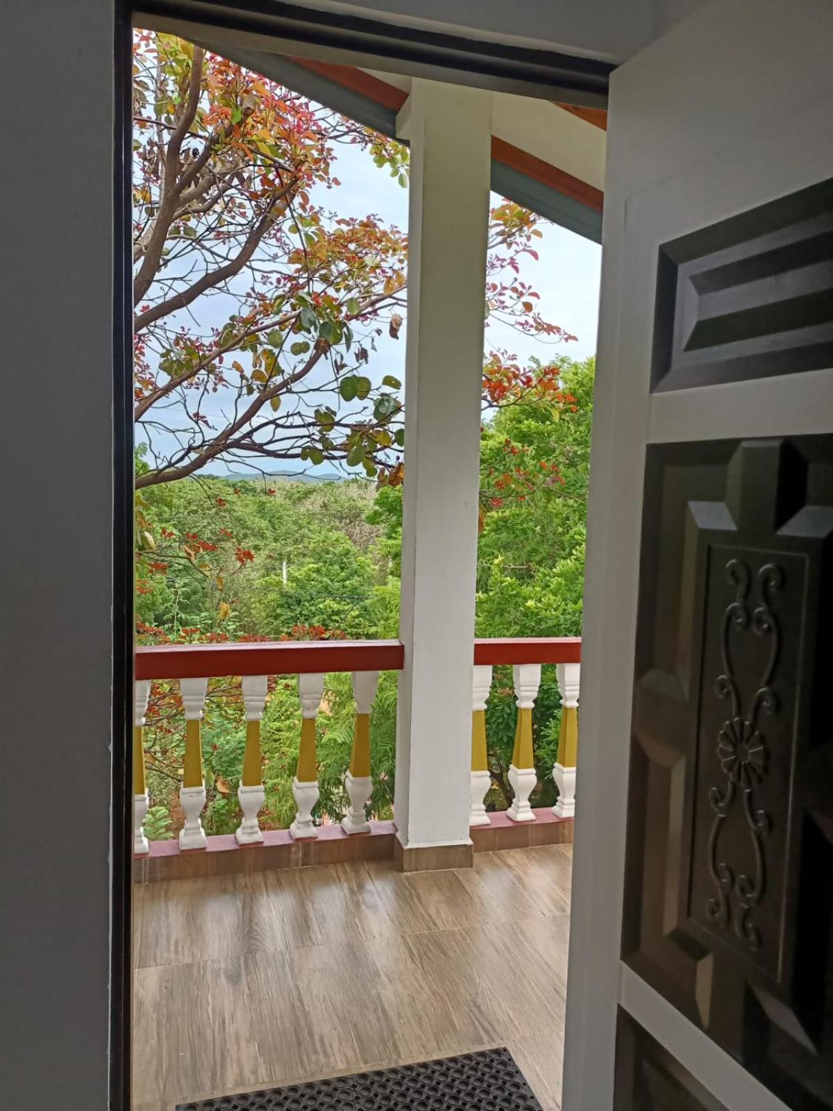 Spice Village Hotel & Restaurant 哈伯勒内 外观 照片